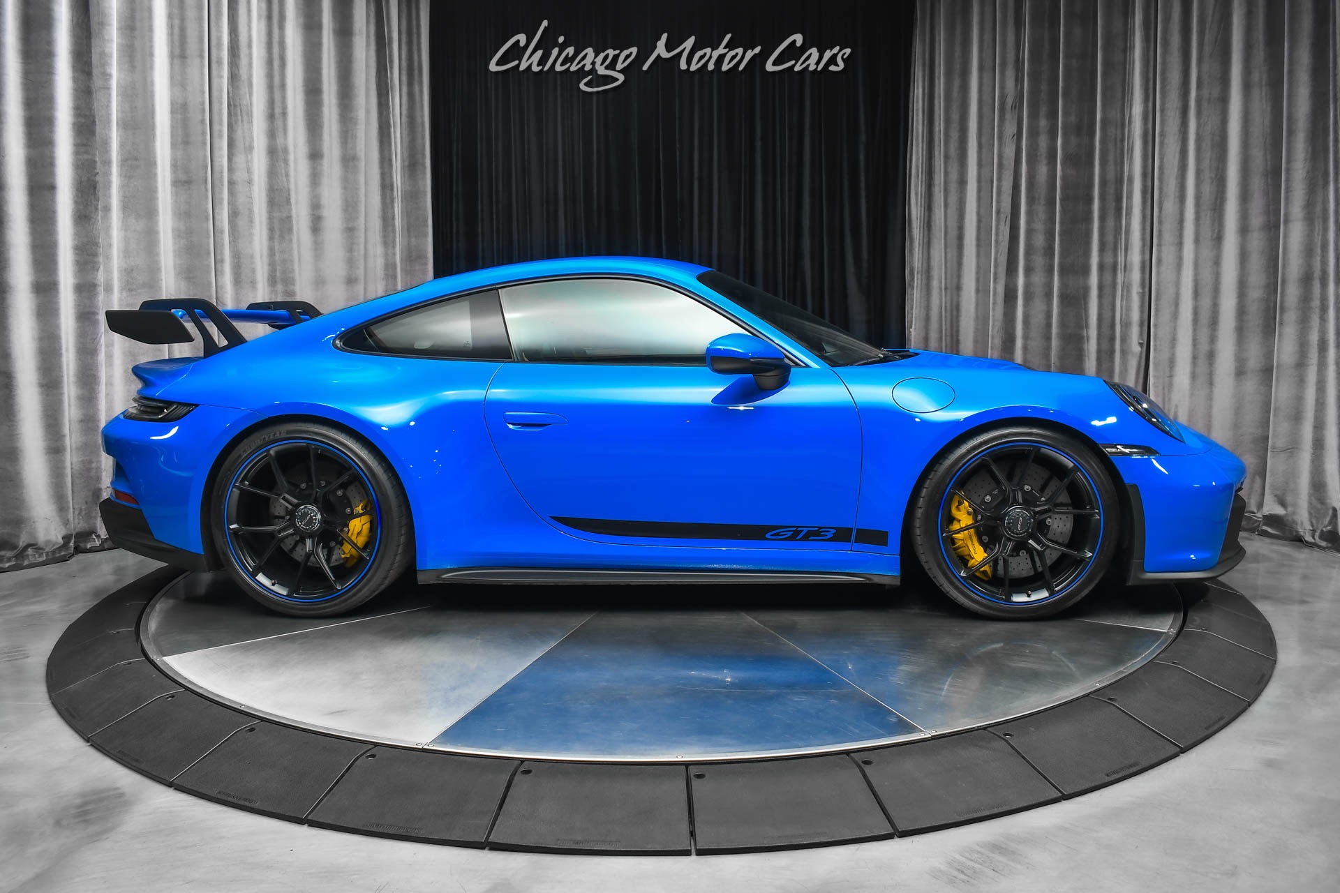 Used-2022-Porsche-911-GT3-6-Speed-Manual-PCCBs-Carbon-Bucket-Seats-Front-Lift-LOADED-Spec