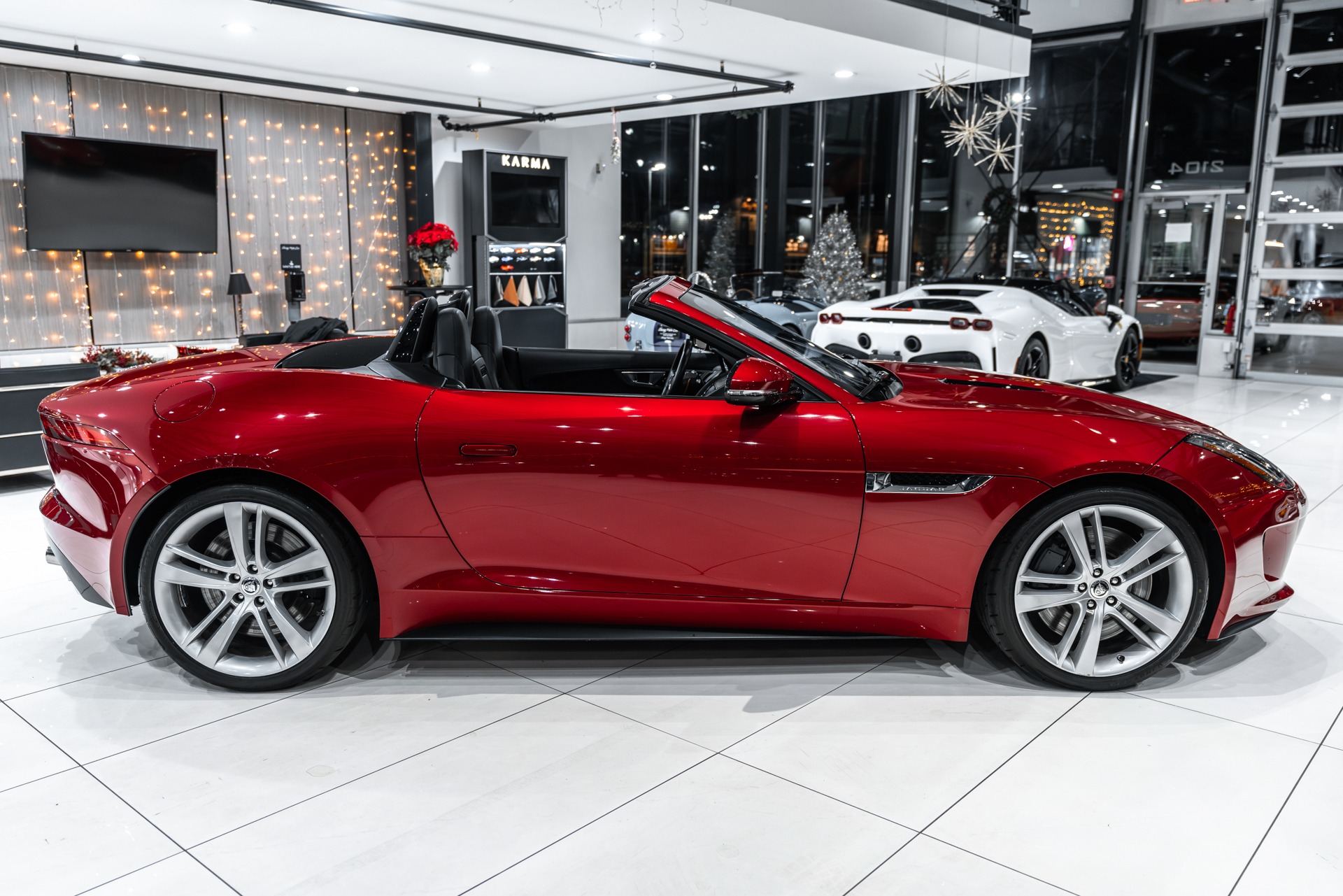 Used-2014-Jaguar-F-TYPE-V8-S-Convertible-Premium-Pack-Climate-Pack-GORGEOUS-Spec-Recent-Service