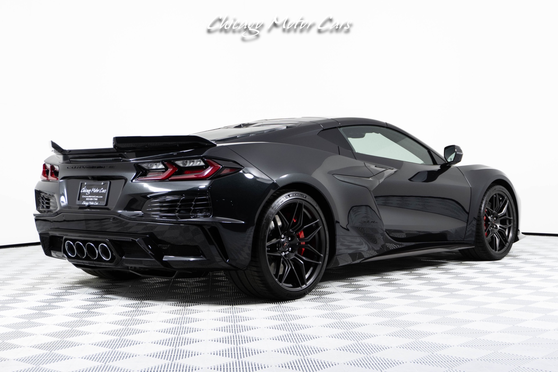 Used-2024-Chevrolet-Corvette-Z06-3LZ-Coupe-Only-4-Miles-Removable-Roof-Panel-Carbon-Fiber-Package-Loaded