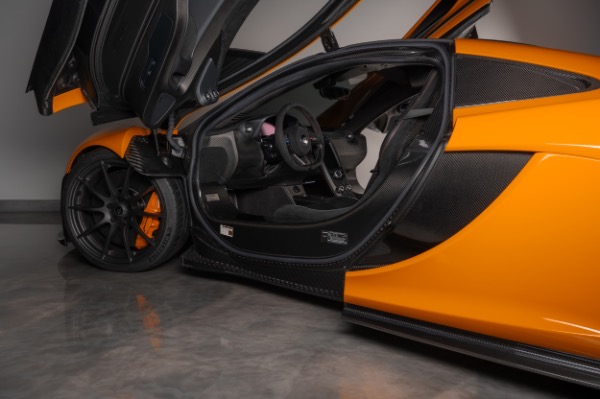 Used-2014-McLaren-P1-Coupe-Only-2930-Miles-Carbon-Fiber-Completely-Serviced-Collector-Quality