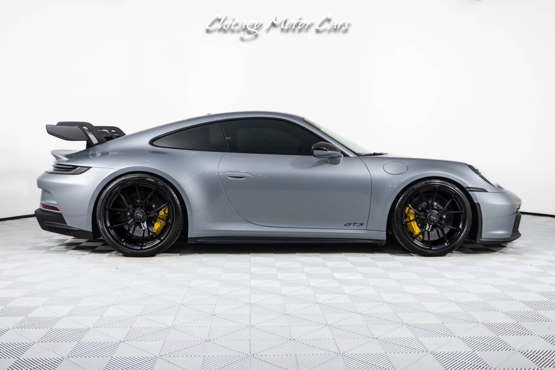 Used-2022-Porsche-911-GT3-Coupe-Front-End-Lifter-Carbon-Ceramic-Brakes-Front-End-PPF-Loaded