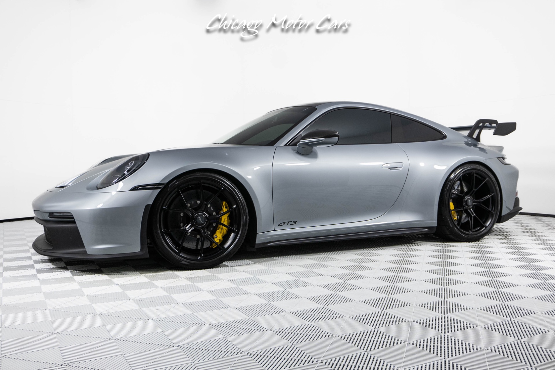 Used-2022-Porsche-911-GT3-Coupe-Front-End-Lifter-Carbon-Ceramic-Brakes-Front-End-PPF-Loaded