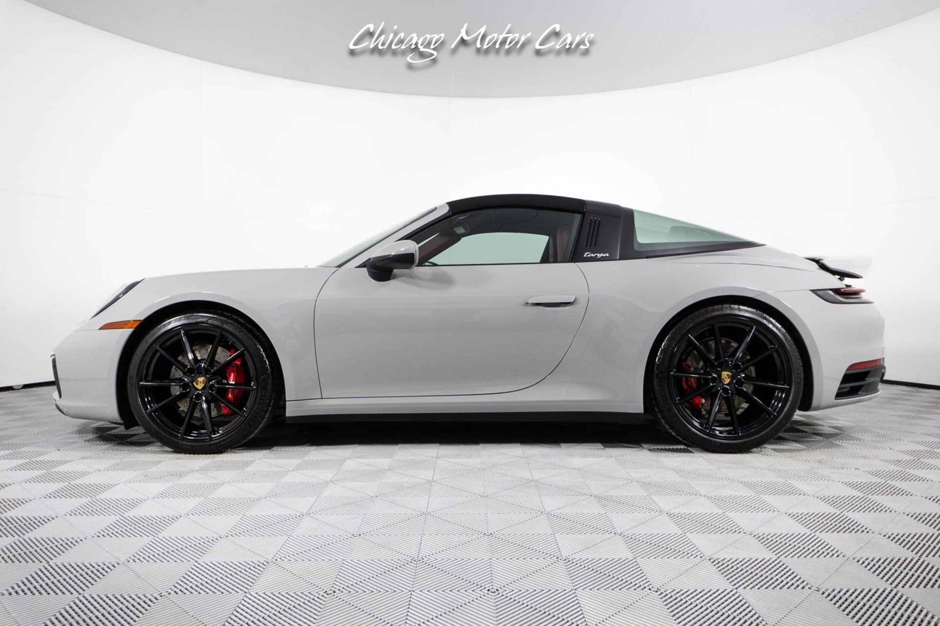 Used-2023-Porsche-911-Targa-4S-Only-789-Miles-Rare-Chalk-Paint-Bordeaux-Red-Interior-Front-end-Lifter