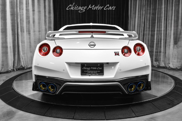 Used-2023-Nissan-GT-R-Premium-Coupe-Only-802-Miles-Pearl-White-Red-Amber-LOADED-Perfect