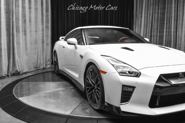 Used-2023-Nissan-GT-R-Premium-Coupe-Only-802-Miles-Pearl-White-Red-Amber-LOADED-Perfect