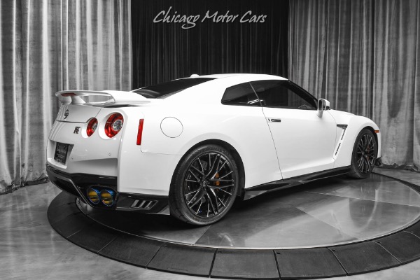 Used-2023-Nissan-GT-R-Premium-Coupe-Only-802-Miles-Pearl-White-Red-Amber-LOADED-Perfect