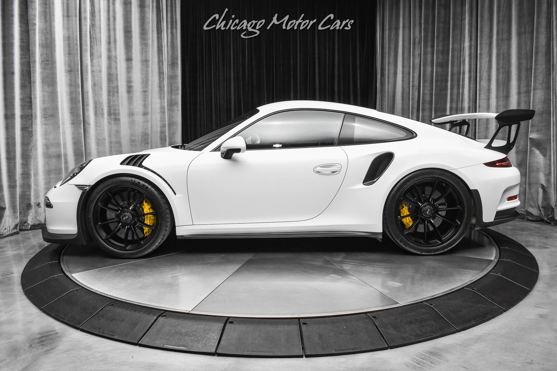 Used-2016-Porsche-911-GT3-RS-Front-Axle-Lift-Ceramic-Brakes-Sport-Chrono-Pack