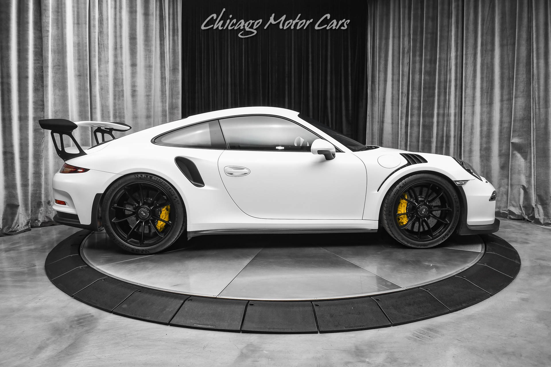 Used-2016-Porsche-911-GT3-RS-Front-Axle-Lift-Ceramic-Brakes-Sport-Chrono-Pack