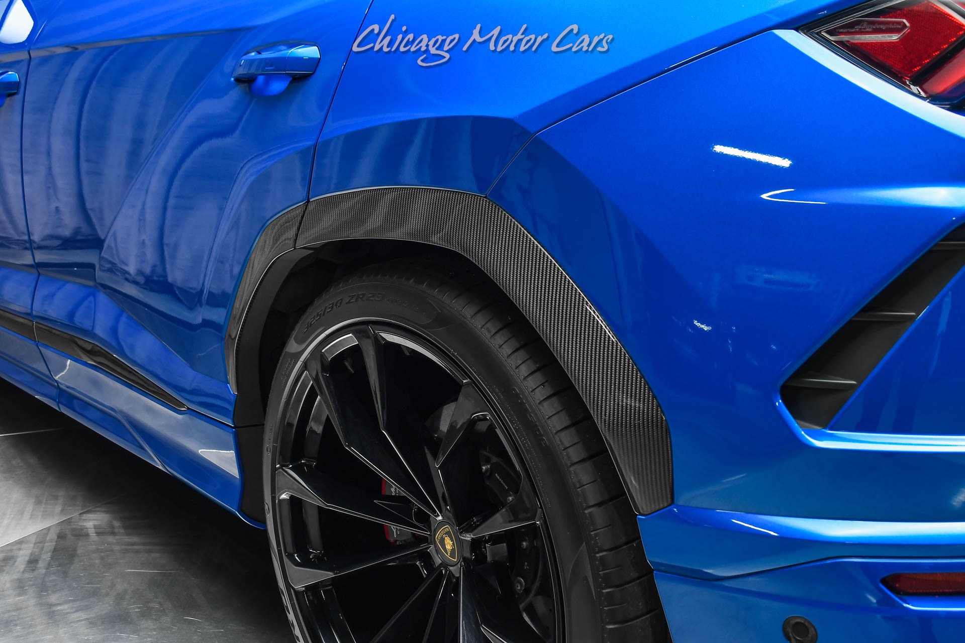 Used-2022-Lamborghini-Urus-SUV-RARE-Spec-Blue-Interior-B-O-3D-Audio-Massage-Seats-Carbon-Upgrades