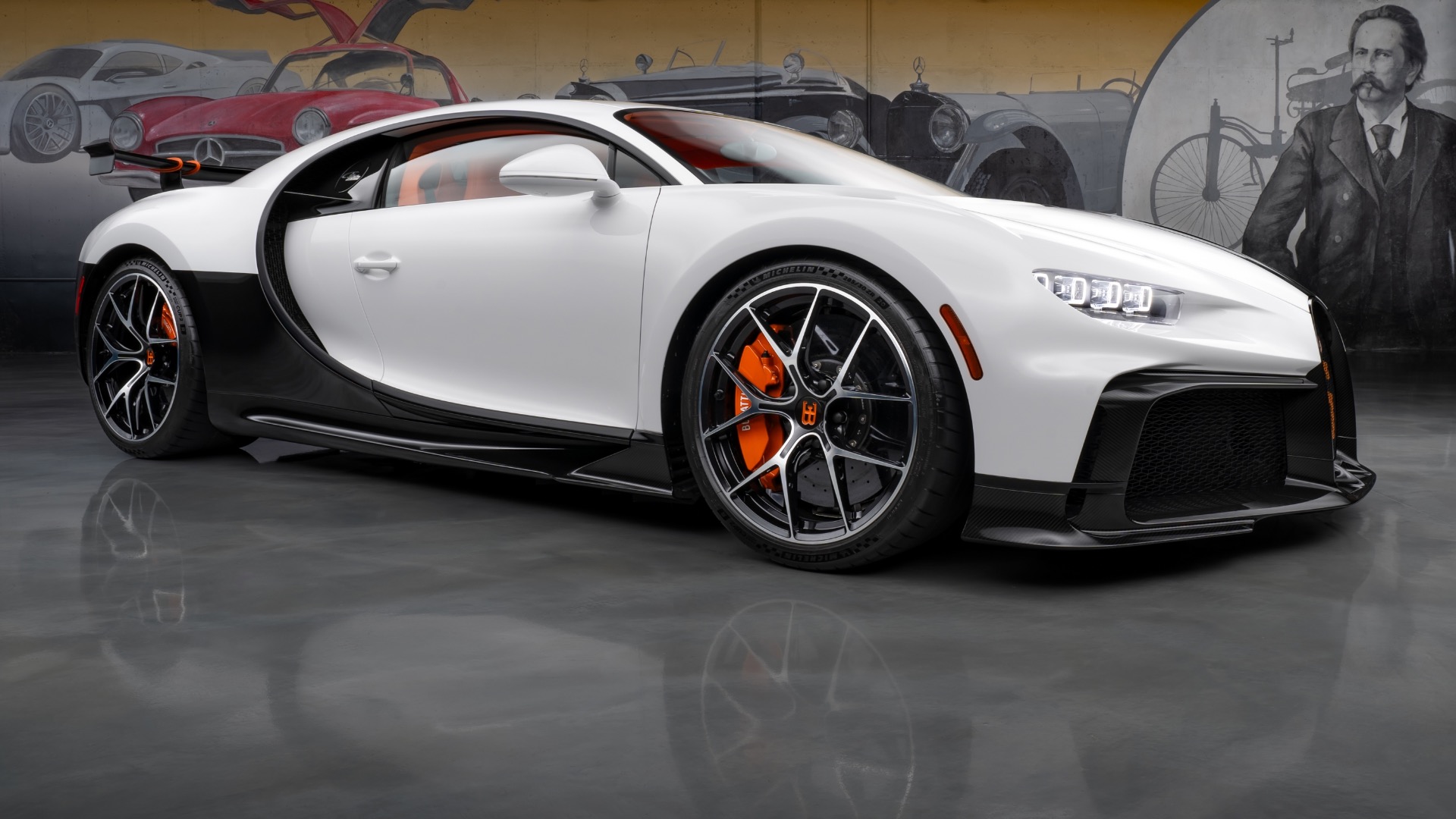 Used-2022-Bugatti-Chiron-Pur-Sport-Coupe-1-of-60-Made-Bespoke-1-of-1-Spec-TONS-of-Carbon-LOADED