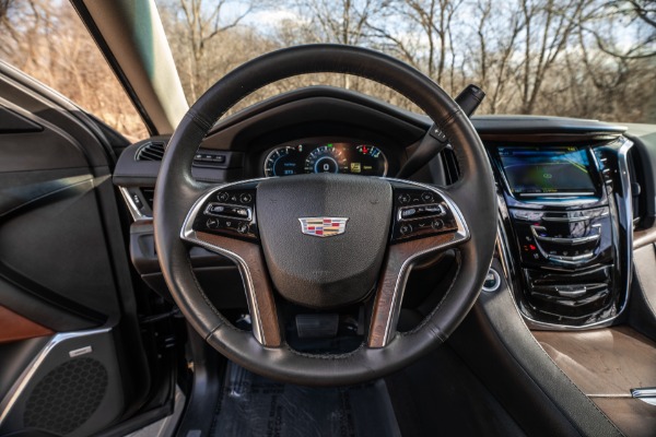 Used-2018-Cadillac-Escalade-ESV-Premium-Luxury-SUV-Rear-Seat-Entertainment-Stunning-Color-MSRP-80K