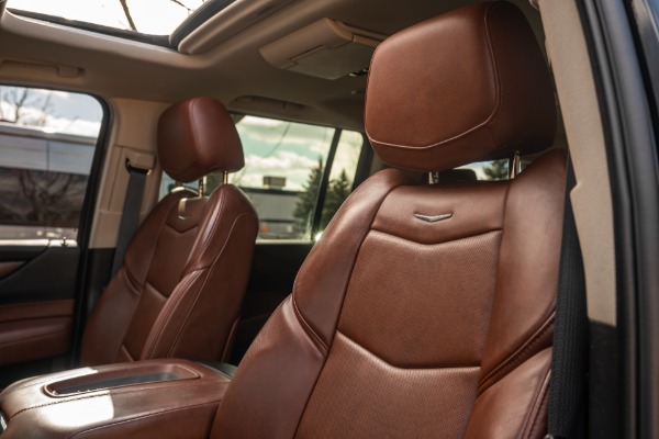 Used-2018-Cadillac-Escalade-ESV-Premium-Luxury-SUV-Rear-Seat-Entertainment-Stunning-Color-MSRP-80K