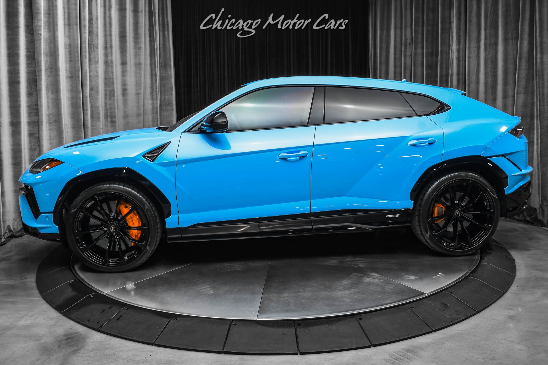 Used-2024-Lamborghini-Urus-S-SUV-Blu-Cepheus-Only-175-Miles-3D-B-O-Audio-Style-Pack-LOADED