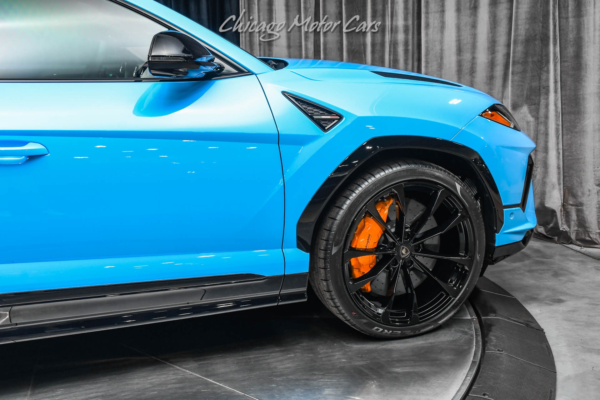 Used-2024-Lamborghini-Urus-S-SUV-Blu-Cepheus-Only-175-Miles-3D-B-O-Audio-Style-Pack-LOADED