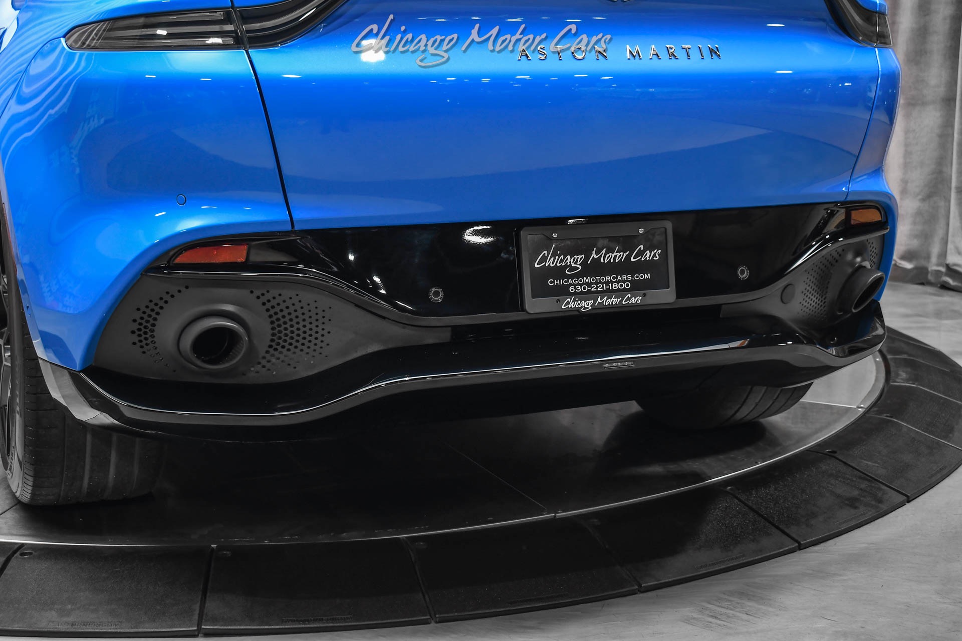 Used-2021-Aston-Martin-DBX-211k-MSRP-Elegance-Pack-Sport-Exhaust-Hot-Color-Combo-Loaded