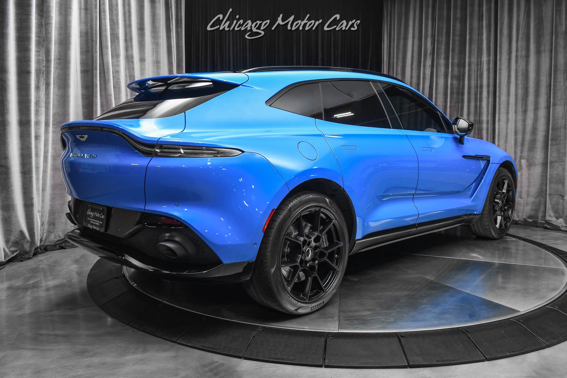 Used-2021-Aston-Martin-DBX-211k-MSRP-Elegance-Pack-Sport-Exhaust-Hot-Color-Combo-Loaded