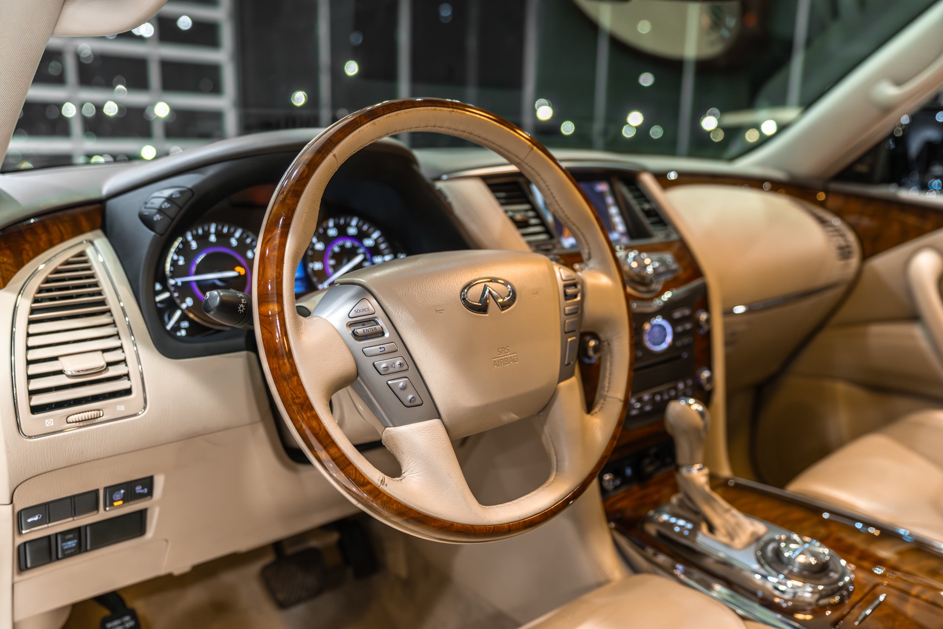 Used-2015-INFINITI-QX80