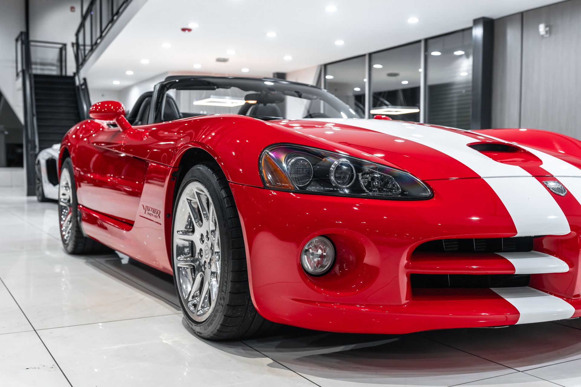 Used-2003-Dodge-Viper-SRT-10-Convertible-6-Speed-Manual-HOT-Color-ONLY-13k-Miles-Collector-Car