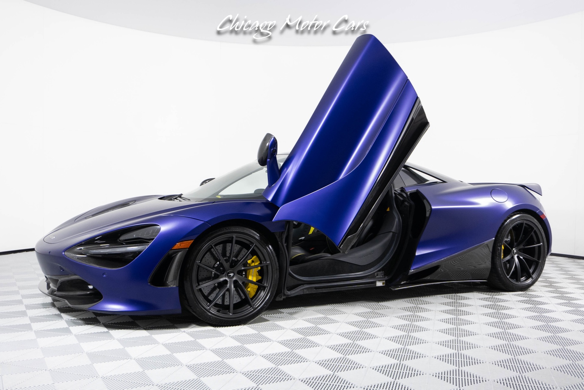 Used-2020-McLaren-720S-Spider-Performance-MSO-Lantana-Purple-TONS-Of-Carbon-Fiber-Loaded