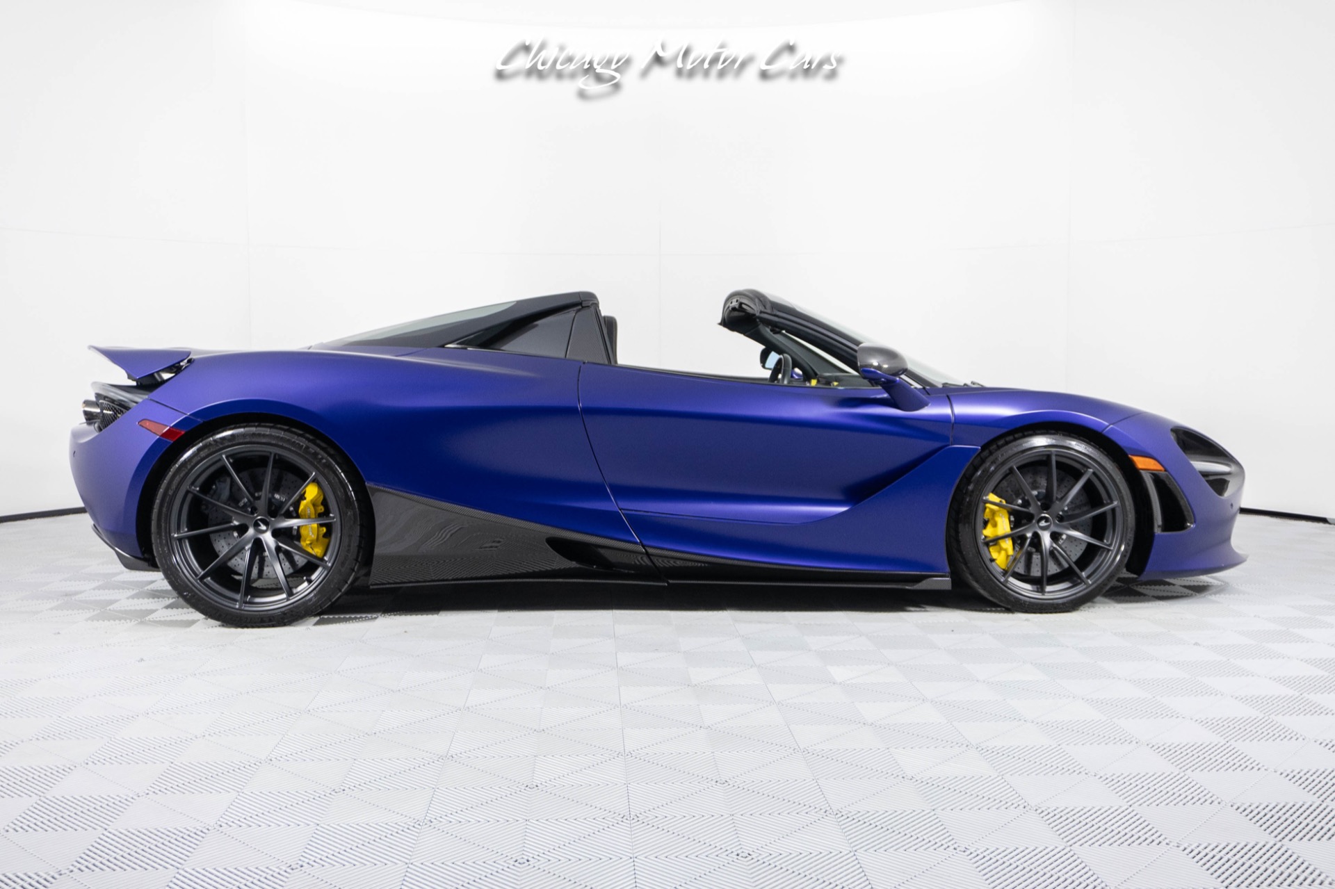 Used-2020-McLaren-720S-Spider-Performance-MSO-Lantana-Purple-TONS-Of-Carbon-Fiber-Loaded