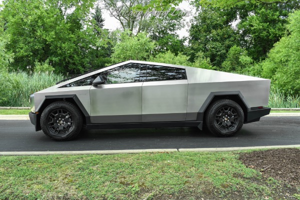 Used-2024-Tesla-Cybertruck-All-Wheel-Drive-Foundation-Series-Delivery-Miles-Self-Driving-Capable