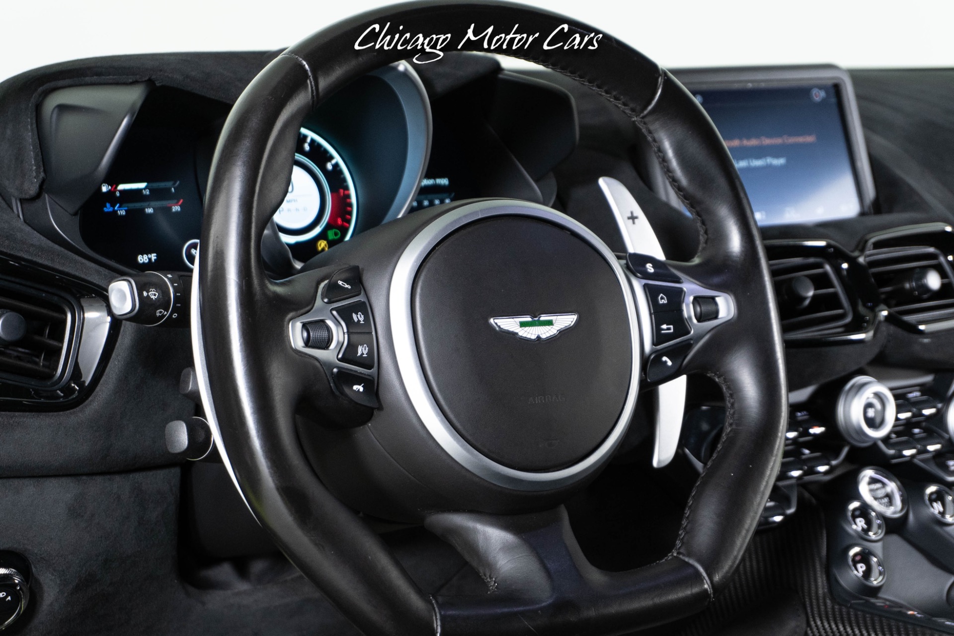 Used-2019-Aston-Martin-Vantage-AML-Lime-Essence-Paint-Carbon-Fiber-Pack-Sports-Plus-Loaded