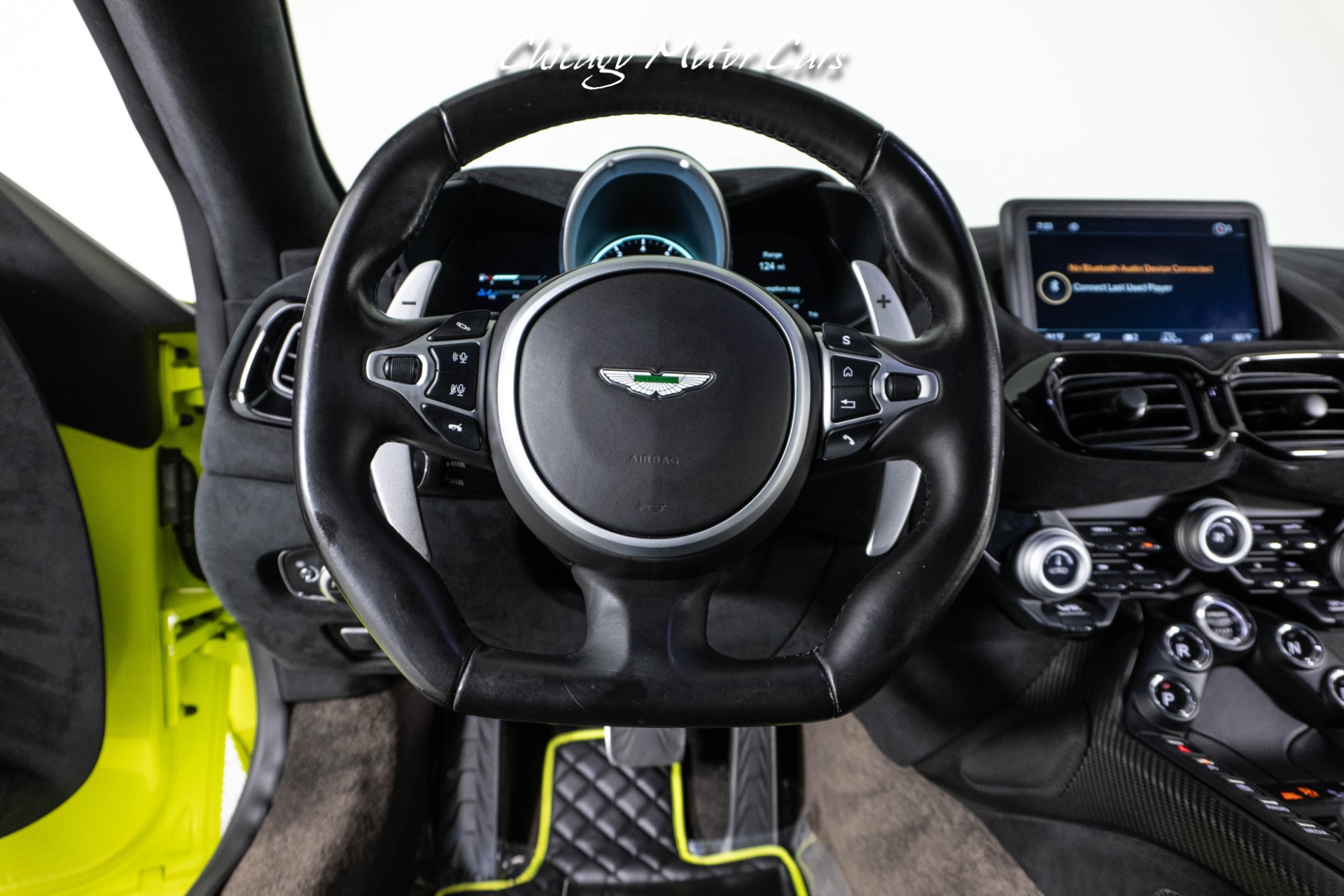 Used-2019-Aston-Martin-Vantage-AML-Lime-Essence-Paint-Carbon-Fiber-Pack-Sports-Plus-Loaded