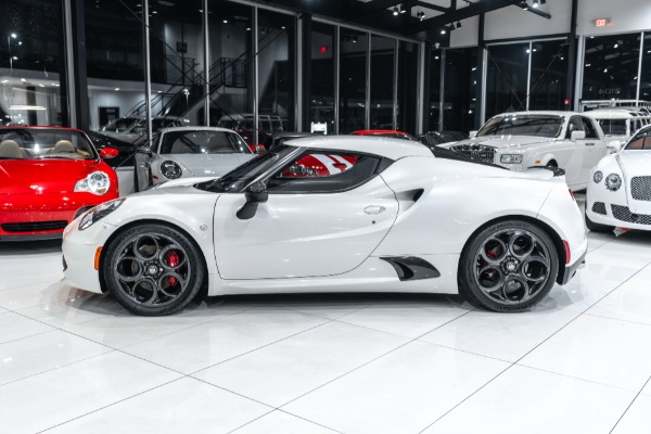 Used-2015-Alfa-Romeo-4C-Launch-Edition-Coupe-TONS-of-Carbon-RARE-1-of-ONLY-500-EVER-Made