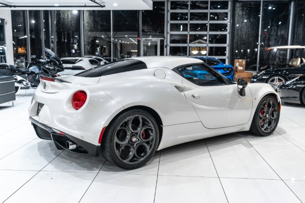 Used-2015-Alfa-Romeo-4C-Launch-Edition-Coupe-TONS-of-Carbon-RARE-1-of-ONLY-500-EVER-Made