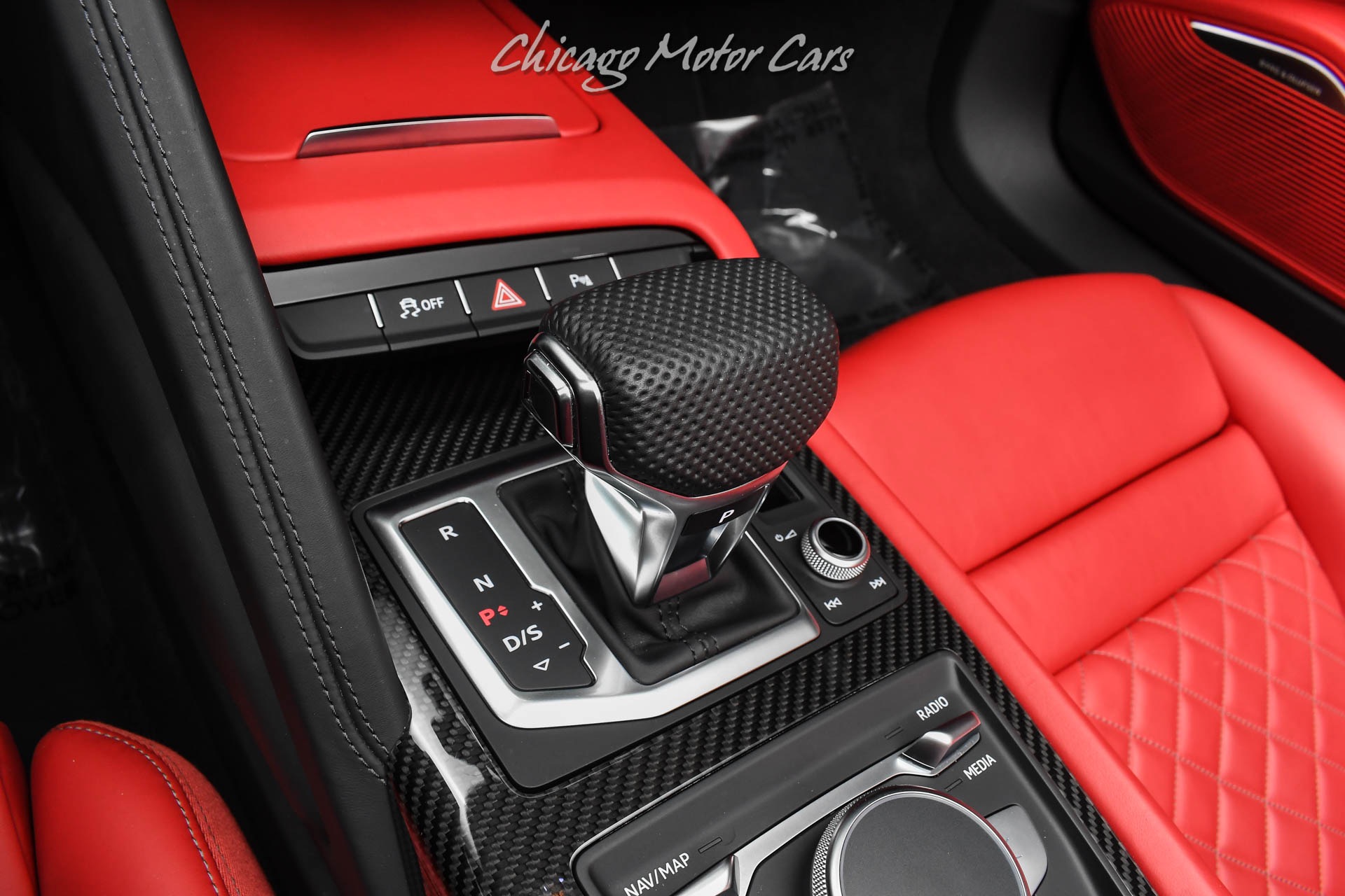 Used-2020-Audi-R8-52-quattro-V10-performance-Spyder-B-O-Sound-Tons-of-Carbon-Fiber