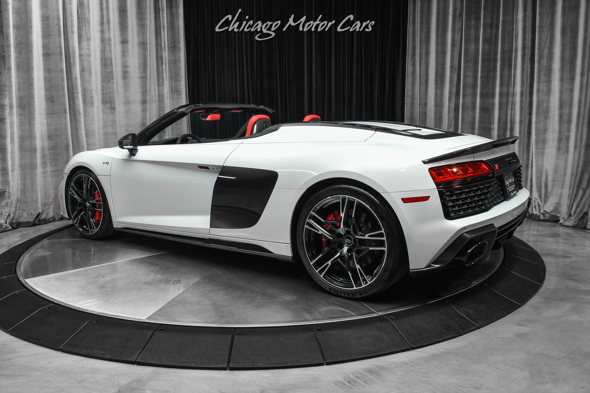 Used-2020-Audi-R8-52-quattro-V10-performance-Spyder-B-O-Sound-Tons-of-Carbon-Fiber