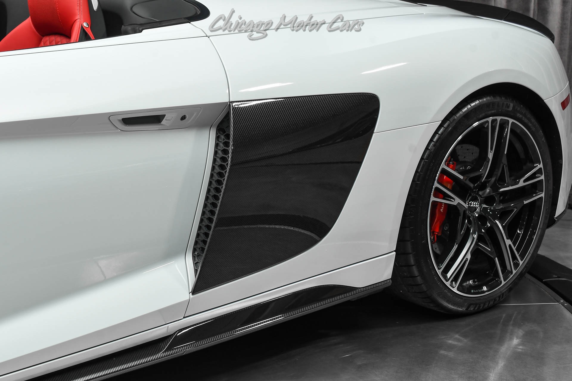 Used-2020-Audi-R8-52-quattro-V10-performance-Spyder-B-O-Sound-Tons-of-Carbon-Fiber