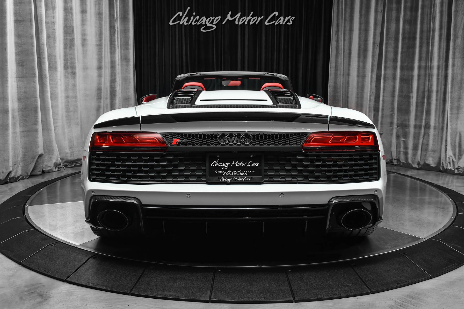 Used-2020-Audi-R8-52-quattro-V10-performance-Spyder-B-O-Sound-Tons-of-Carbon-Fiber