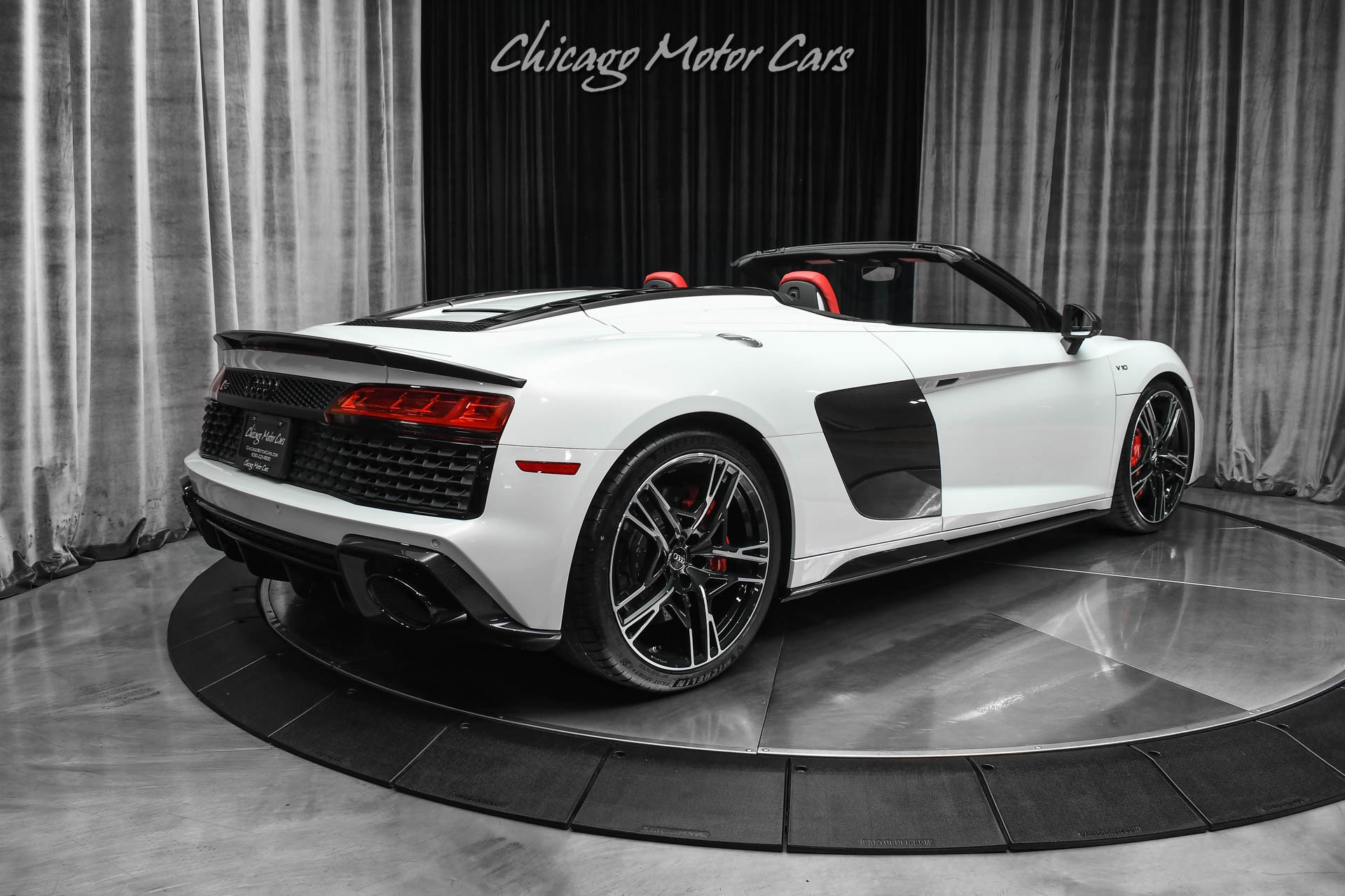 Used-2020-Audi-R8-52-quattro-V10-performance-Spyder-B-O-Sound-Tons-of-Carbon-Fiber