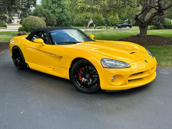 Used 2005 Dodge Viper SRT-10 with VIN 1B3JZ65Z85V502027 for sale in West Chicago, IL