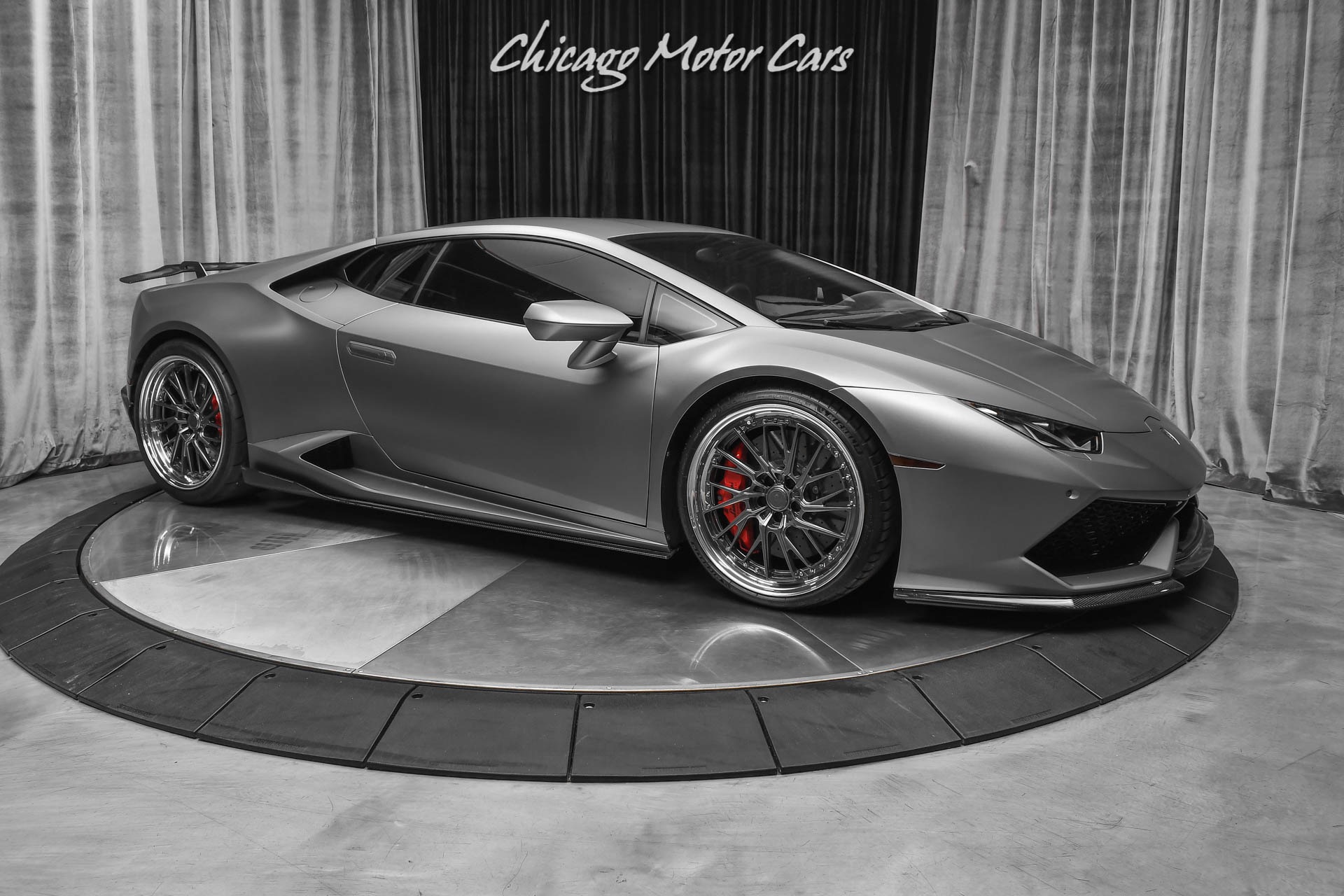 Used-2015-Lamborghini-Huracan-LP-610-4-Coupe-Twin-Turbo-Carbon-Fiber-ANRKY-Wheels-Hot-Color-Combo