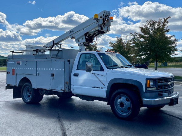 Used-2001-Chevrolet-C3500-HD-Bucket-Truck---81-Liter-BIG-BLOCK---Low-Miles