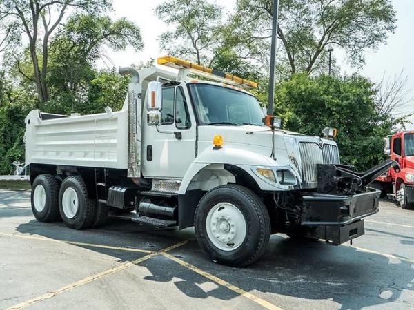 Used-2003-International-7400-Dump-Truck