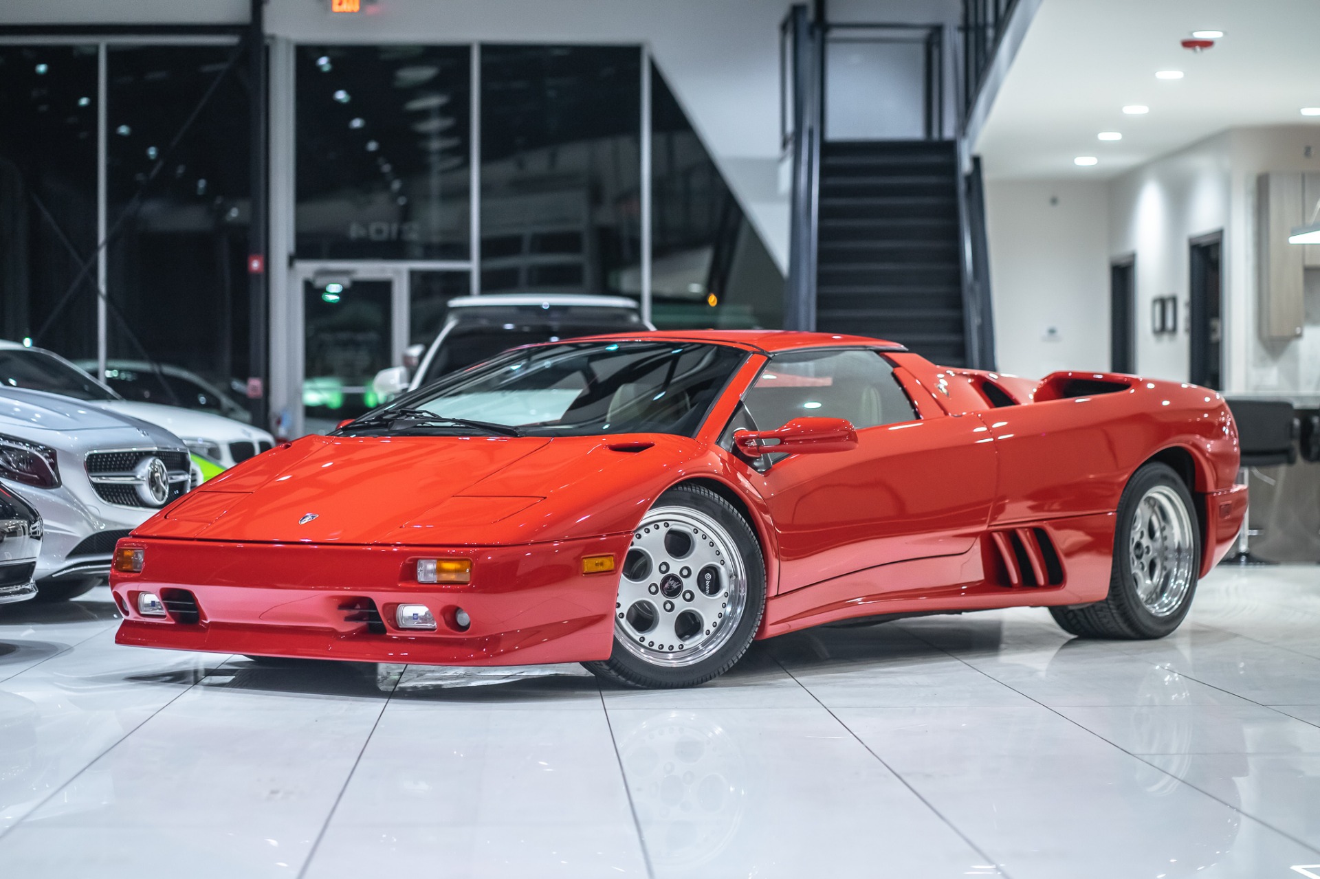 Used 1997 Lamborghini Diablo VT Roadster **1,260 MILES** COLLECTORS CAR!  5-SPEED GATED MANUAL! For Sale (Special Pricing) | Chicago Motor Cars Stock  #16051A