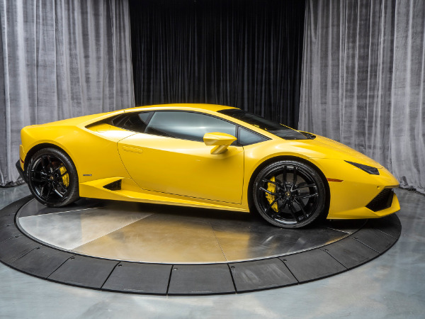 Used-2015-Lamborghini-Huracan-LP-610-4-Coupe-TRANSPARENT-ENGINE-BAY