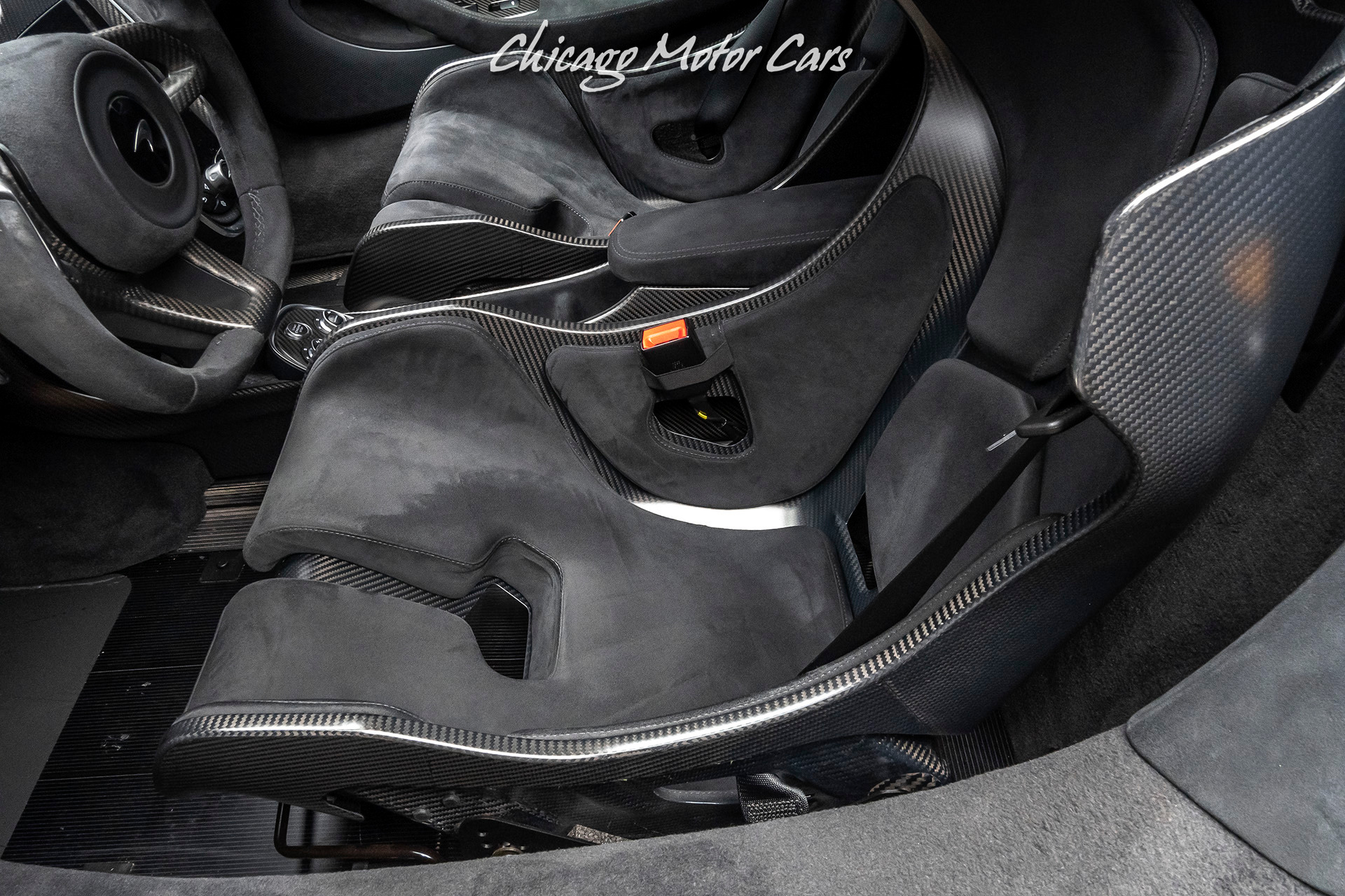 Used-2019-McLaren-600LT-Coupe-LIGHTWEIGHT-SENNA-RACING-SEATS--LOADED-wCARBON-FIBER