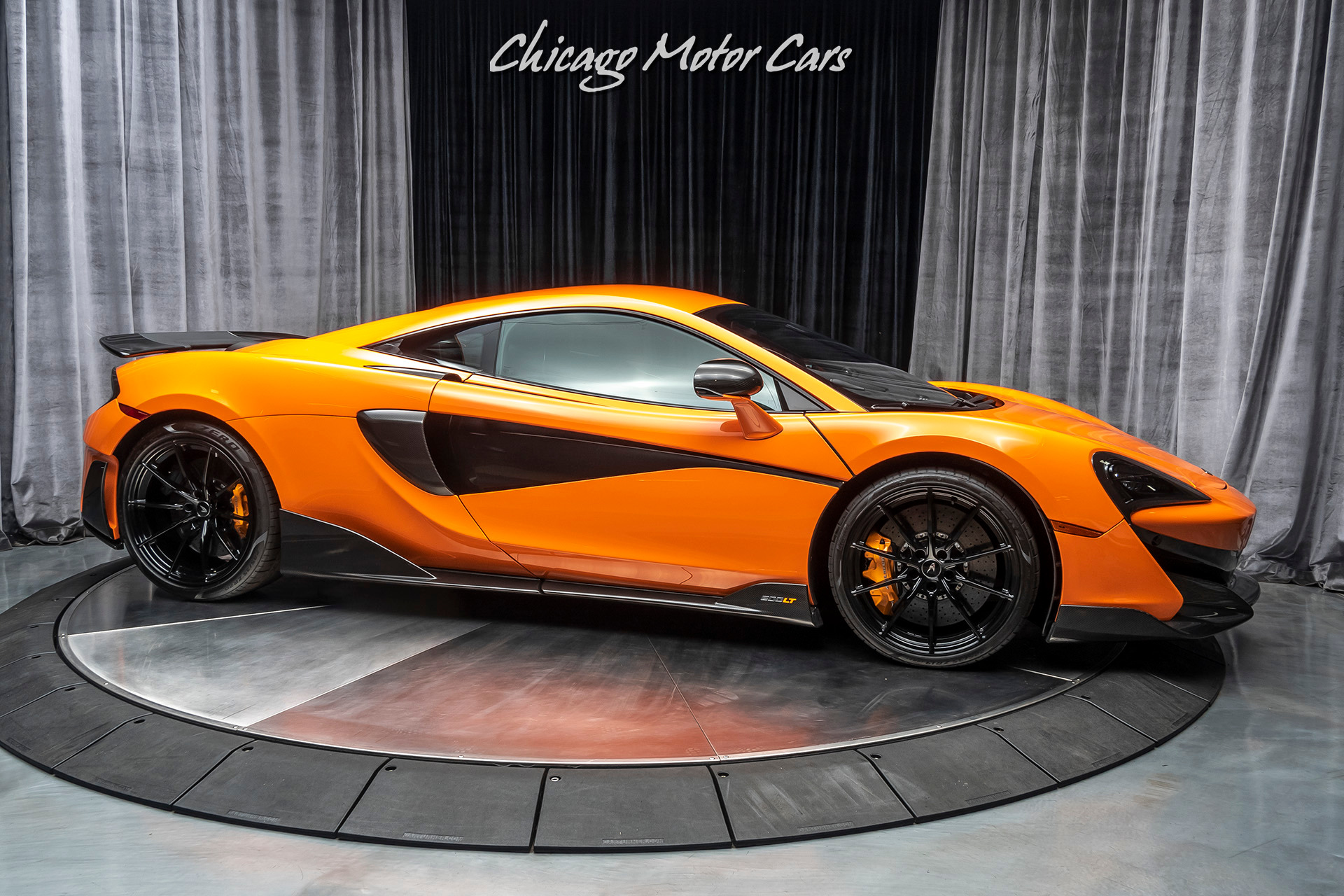 Used-2019-McLaren-600LT-Coupe-LIGHTWEIGHT-SENNA-RACING-SEATS--LOADED-wCARBON-FIBER