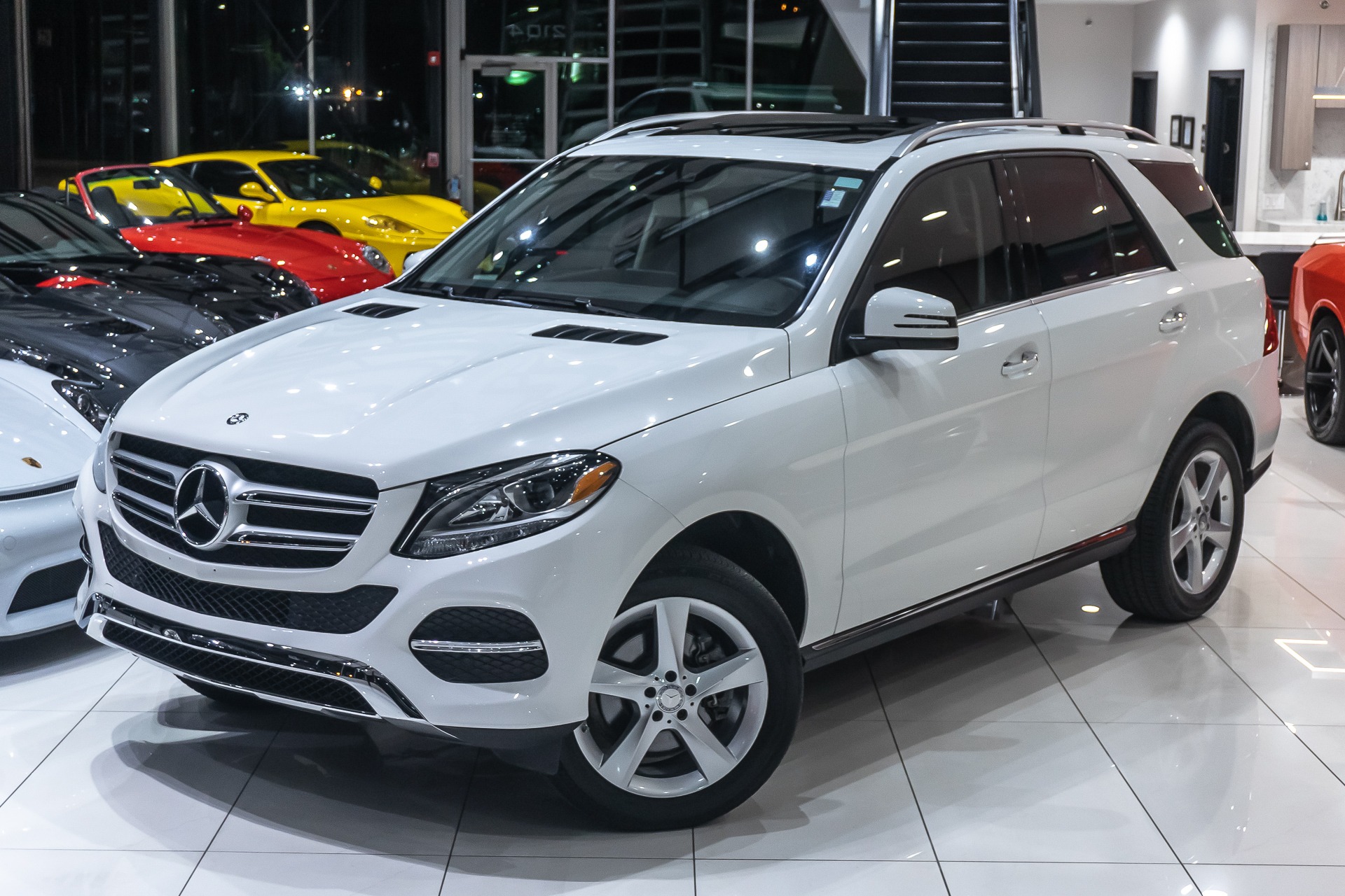 Used-2017-Mercedes-Benz-GLE350-4MATIC-AWD-SUV-P1-Pkg-Blind-Spot--Lane-Keep-Assist