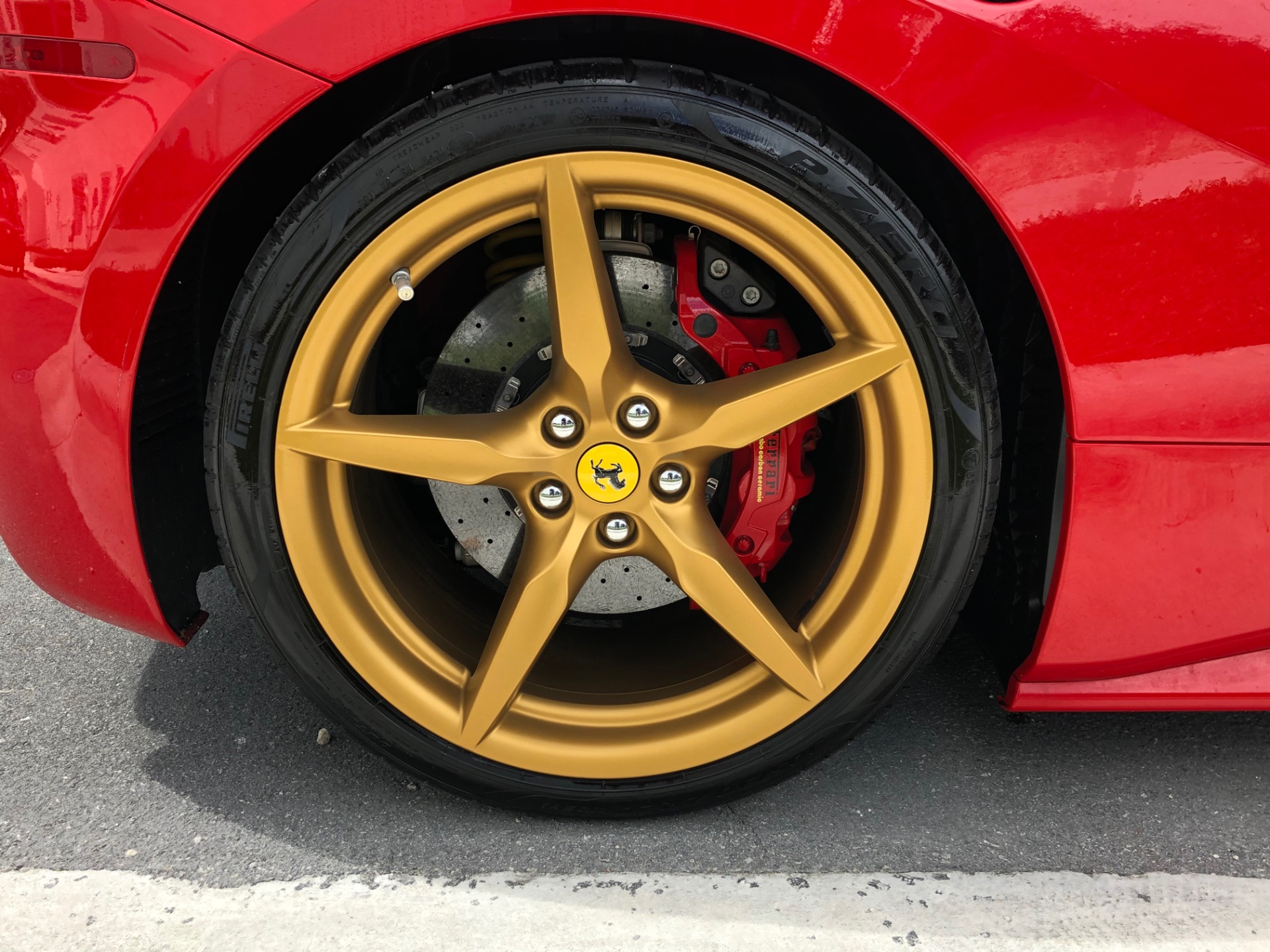 Used-2017-Ferrari-488-GTB-Coupe-CARBON-FIBER-Warranty