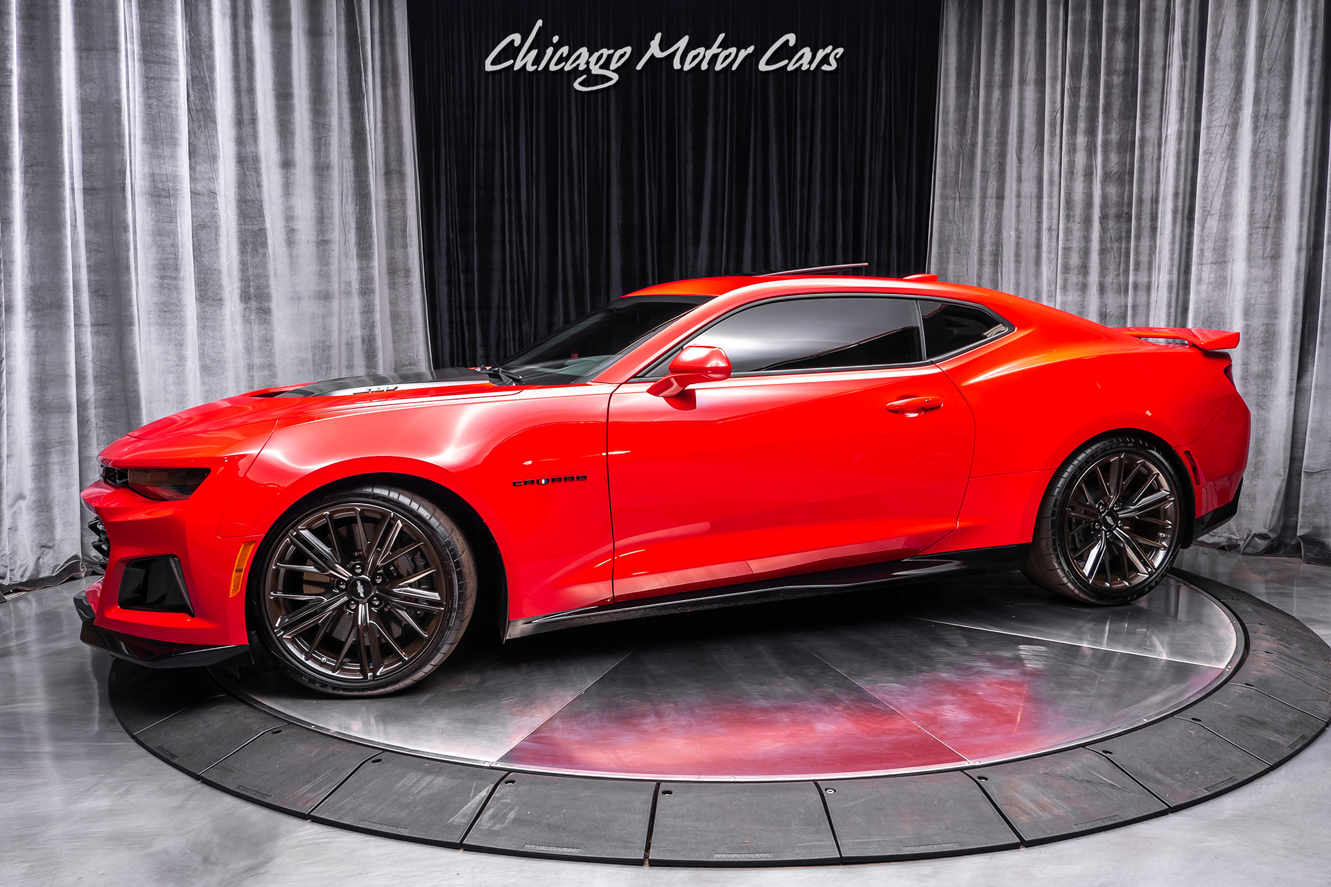 Used-2017-Chevrolet-Camaro-ZL1-Coupe-6-SPEED-MANUAL-PERFORMANCE-DATA-VIDEO-RECORDER-ONLY-7K-MILES