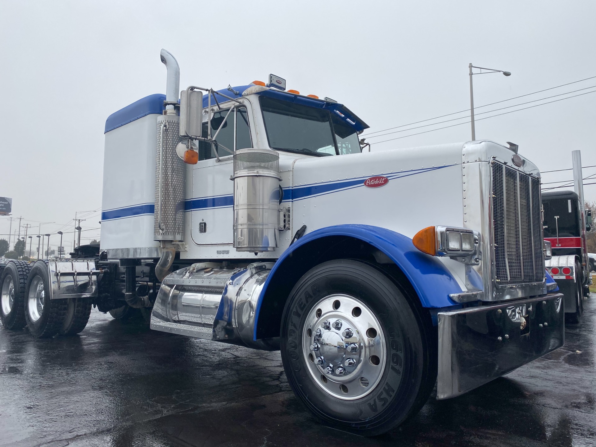 Used 2004 Peterbilt 379 Sleeper For Sale ($35,800) | Chicago Motor Cars ...