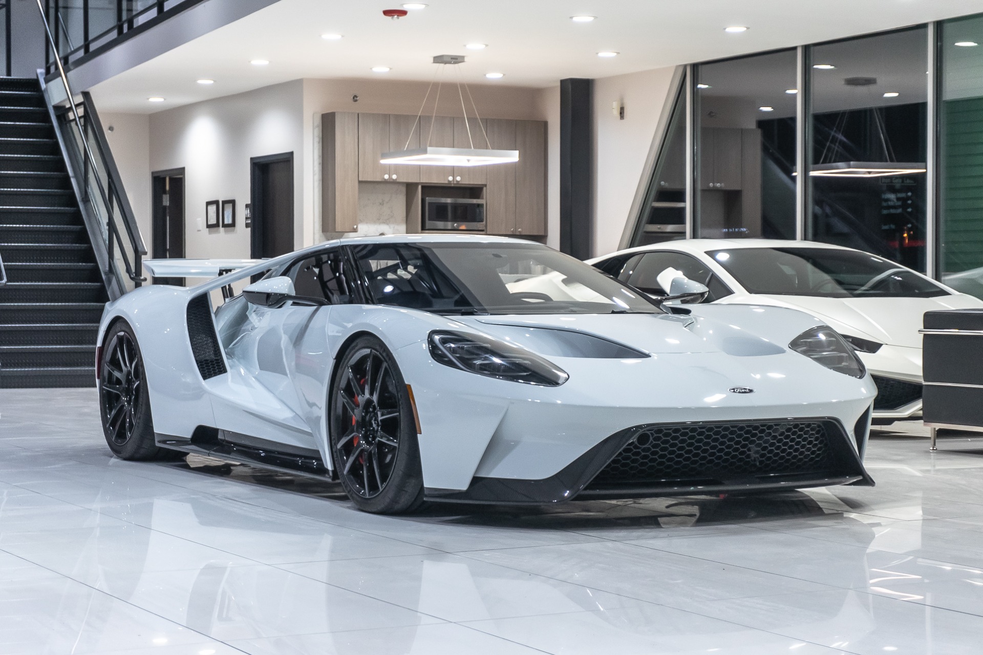 Used-2017-Ford-GT-Coupe-VIN-007-Carbon-Fiber-Pkg-Carbon-Fiber-Wheels-FULL-PPF--CERAMIC