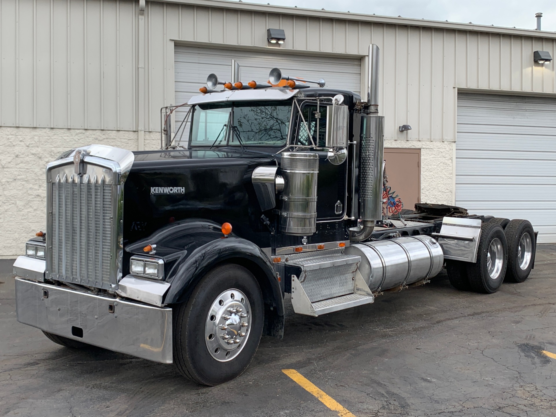 Kenworth W900 Daycab