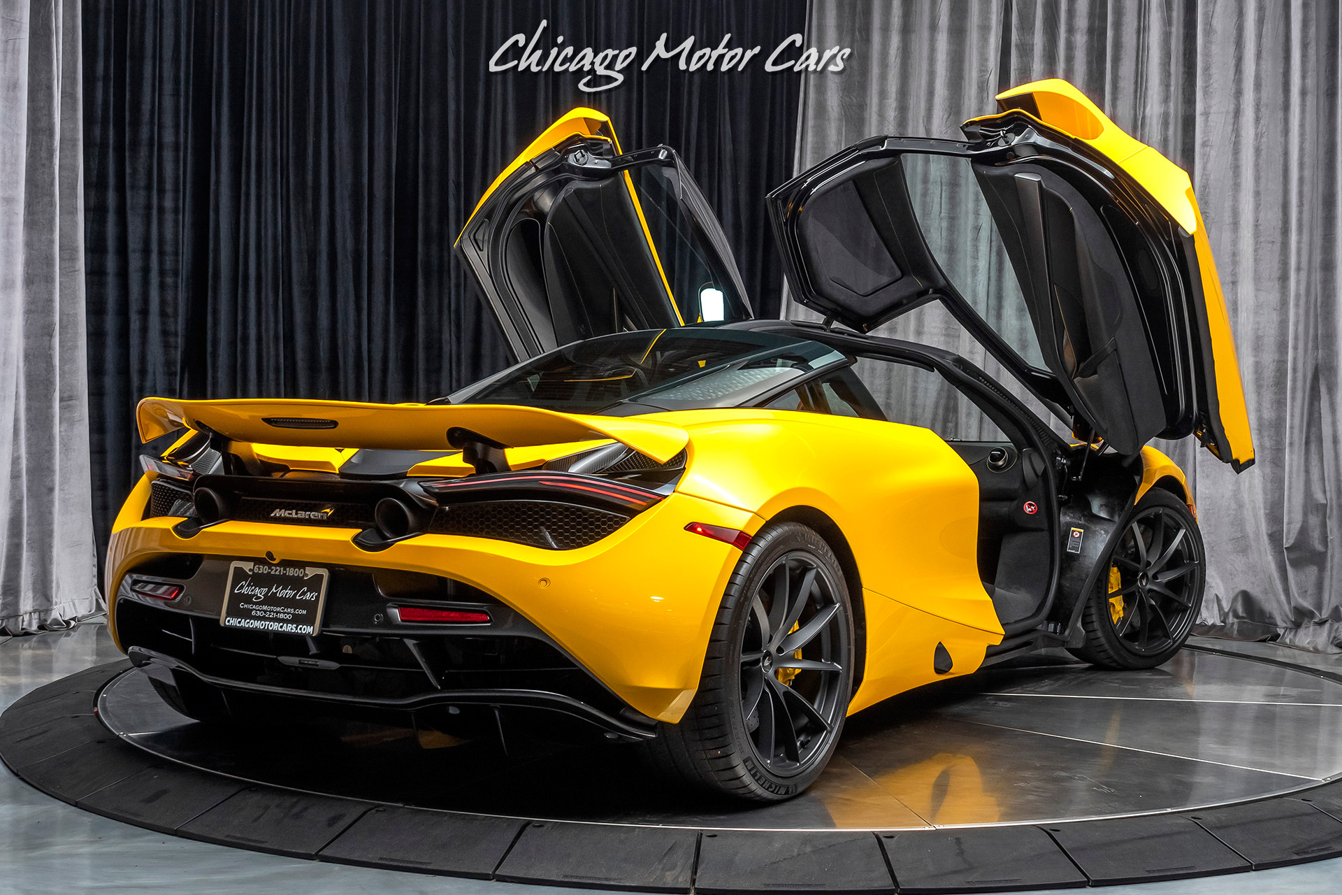 Used-2019-McLaren-720S-Performance-Coupe-MSRP-369K-LOADED-with-OPTIONS-Carbon-Fiber