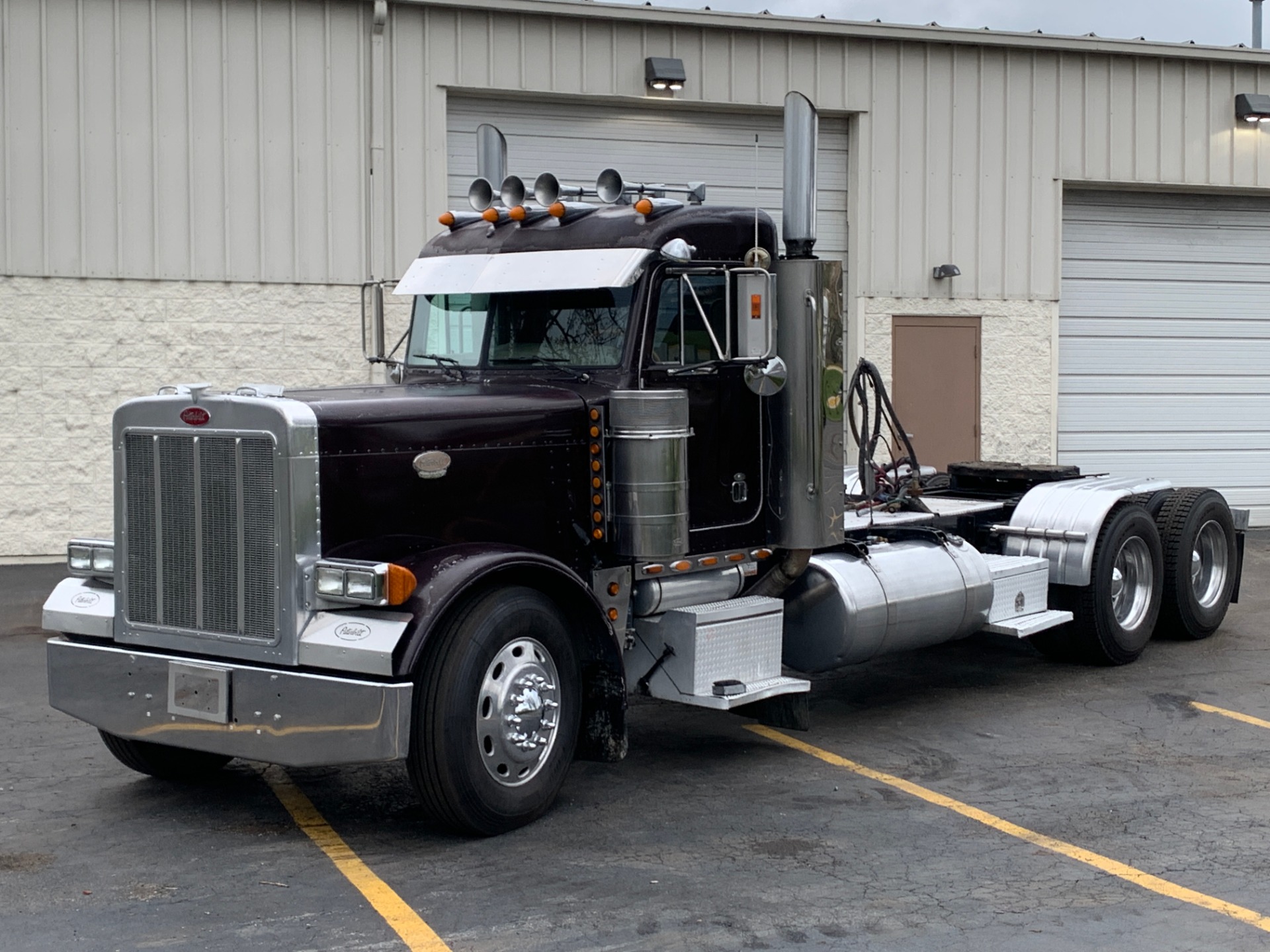 Used 2004 Peterbilt 379 UltraCab Day Cab - CAT C15 - 475 HP For Sale